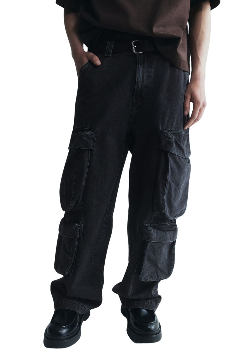H_&M BAGGY CARGO JEANS